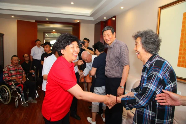 如何使用创新科技设备监测篮球运动员的训练数据_1